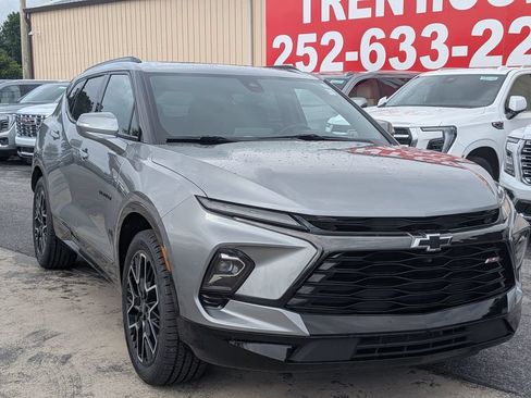 Used 2023 Chevrolet Blazer RS w/ Driver Confidence II Package FWD image 7