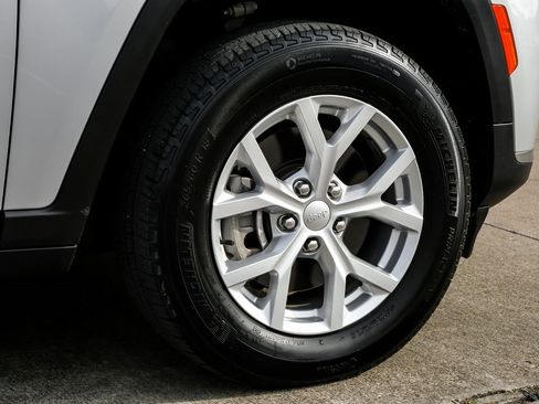 Used 2023 Jeep Grand Cherokee L Limited image 67