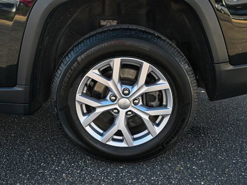 Used 2022 Jeep Grand Cherokee L Limited w/ Luxury Tech Group II image 13