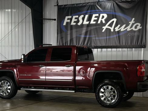 Used 2017 GMC Sierra 2500 Denali w/ Duramax Plus Package image 28