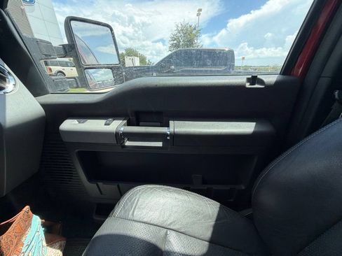 Used 2015 Ford F250 Lariat w/ Lariat Ultimate Package AWD/4WD image 3