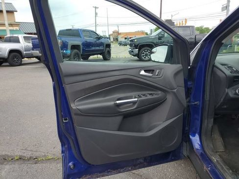 Used 2015 Ford Escape SE FWD image 19