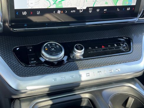 New 2025 Ford Expedition Max Platinum w/ Stealth Performance Package image 22