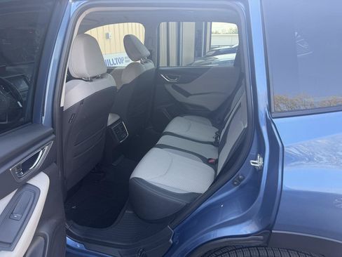 Used 2021 Subaru Forester Premium AWD/4WD image 10