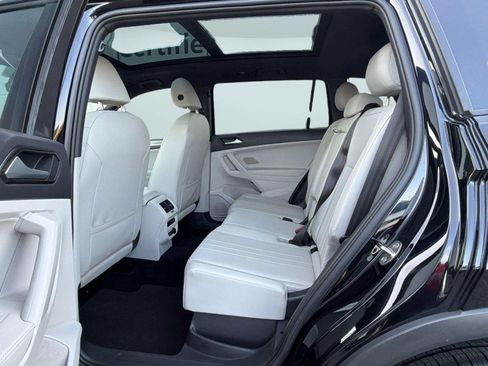 Certified 2022 Volkswagen Tiguan SE R-Line AWD/4WD image 20
