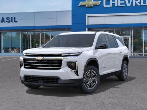 New 2026 Chevrolet Traverse LT w/ LPO, Floor Liner Package AWD/4WD image 6