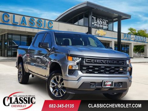Used 2023 Chevrolet Silverado 1500 Custom AWD/4WD image 1