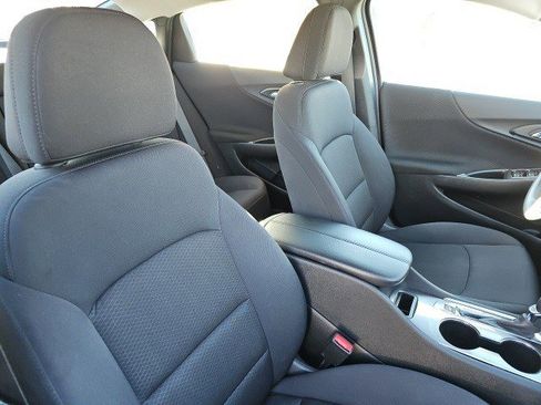 Used 2023 Chevrolet Malibu LT image 12