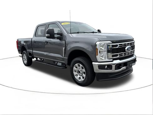 Used 2024 Ford F250 XLT w/ FX4 Off-Road Package AWD/4WD image 1