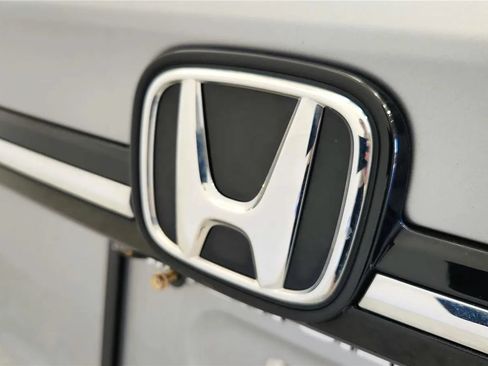 Used 2021 Honda Odyssey EX-L image 16