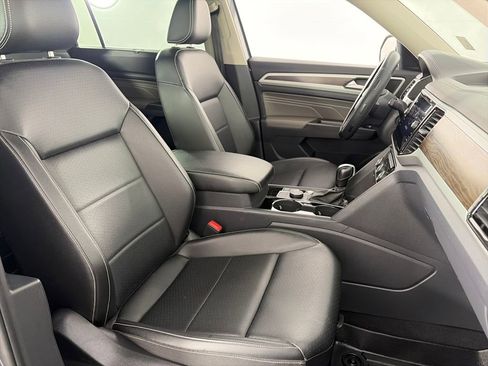 Used 2022 Volkswagen Atlas SE image 32
