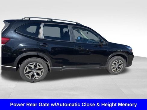Used 2021 Subaru Forester Premium image 9