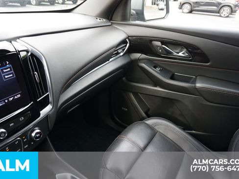 Used 2023 Chevrolet Traverse RS w/ LPO, Floor Liner Package FWD image 44