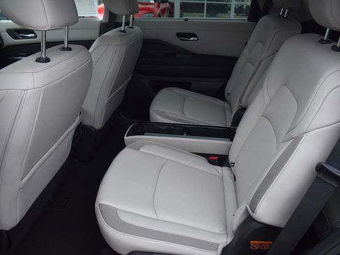 New 2026 Nissan Pathfinder SL w/ SL Premium Package image 52