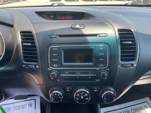 Used 2016 Kia Forte LX FWD image 20