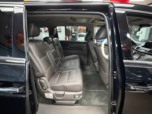 Used 2016 Honda Odyssey Touring Elite image 32