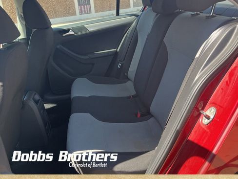 Used 2017 Volkswagen Jetta S image 11