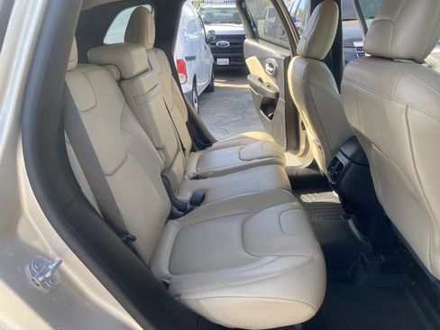 Used 2015 Jeep Cherokee Limited w/ Luxury Group image 18