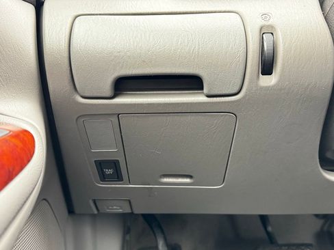 Used 2005 Toyota Camry XLE image 31