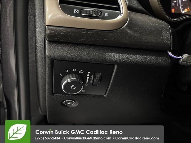 Used 2016 Jeep Grand Cherokee Laredo w/ Quick Order Package 23E AWD/4WD image 27
