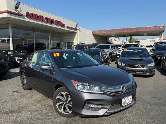 Used 2017 Honda Accord EX image 2