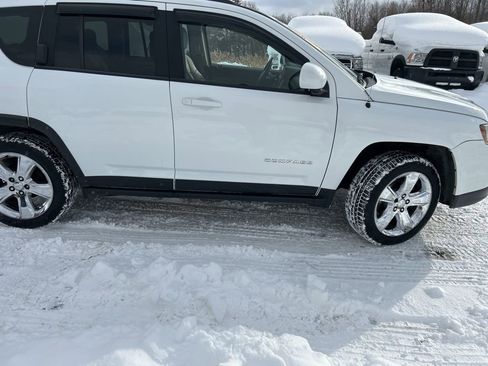 Used 2014 Jeep Compass Latitude image 8