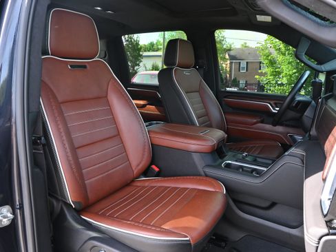 Used 2024 GMC Sierra 2500 Denali Ultimate w/ Max Trailering Package AWD/4WD image 36