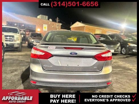 Used 2012 Ford Focus SE image 4