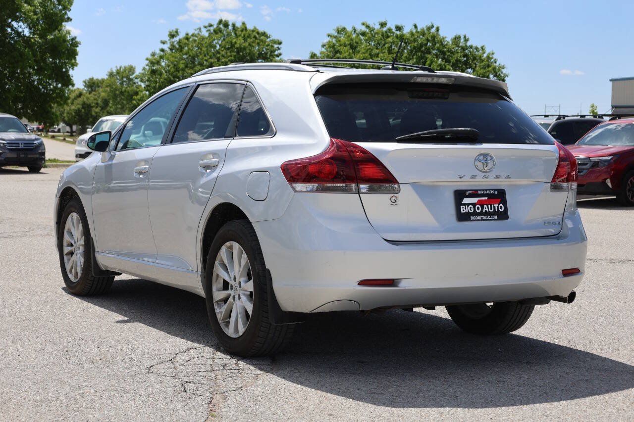 Used 2013 Toyota Venza LE AWD/4WD image 11
