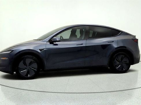 Used 2026 Tesla Model Y Long Range AWD/4WD image 8