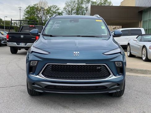 Used 2026 Buick Encore GX Sport Touring image 2