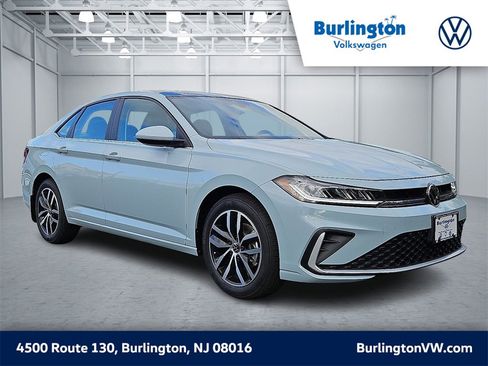 New 2025 Volkswagen Jetta SE image 1