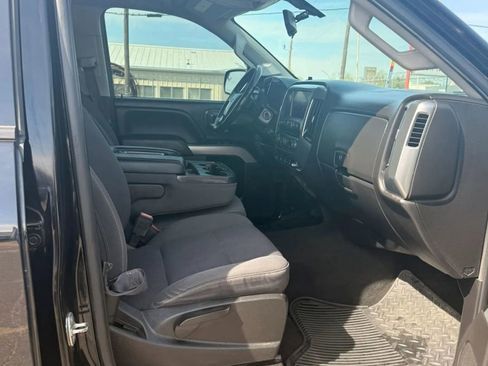 Used 2017 Chevrolet Silverado 1500 LT w/ Midnight Edition AWD/4WD image 13
