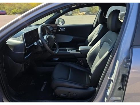 Used 2024 Hyundai Ioniq 6 SEL AWD/4WD image 5