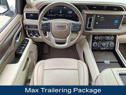 Used 2022 GMC Yukon XL Denali w/ Advanced Technology Package