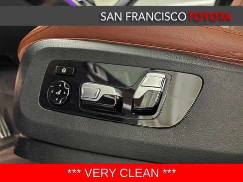 Used 2022 BMW X7 xDrive40i w/ M Sport Package image 12