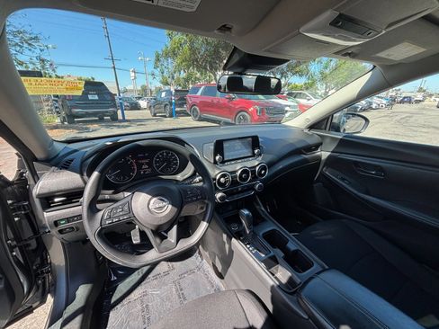 Used 2025 Nissan Sentra S FWD image 28