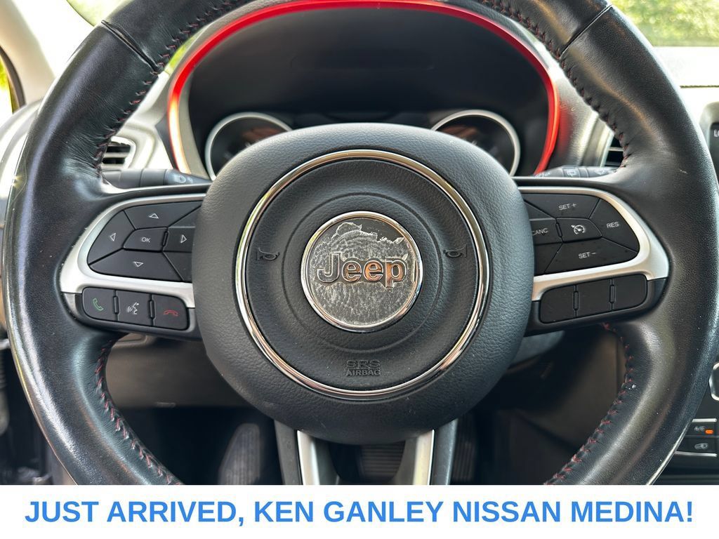 Used 2019 Jeep Compass Trailhawk w/ Popular Equipment Group AWD/4WD image 12