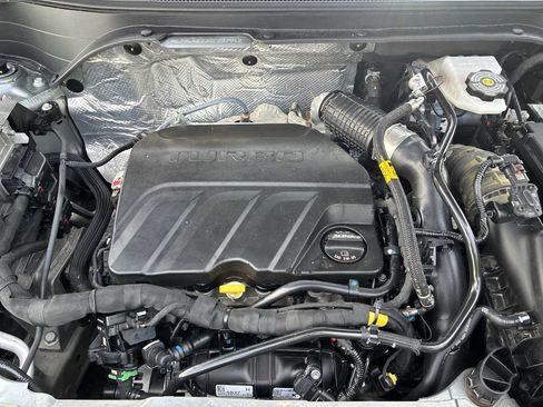 Used 2024 Chevrolet Trax ACTIV w/ Sunroof Package FWD image 18