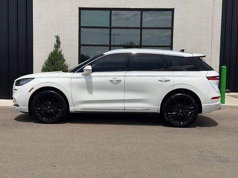 Used 2021 Lincoln Corsair Reserve w/ Equipment Group 201A AWD/4WD image 2