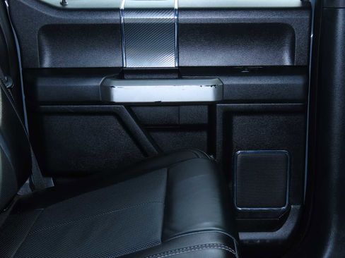 Certified 2019 Ford F150 Lariat image 24