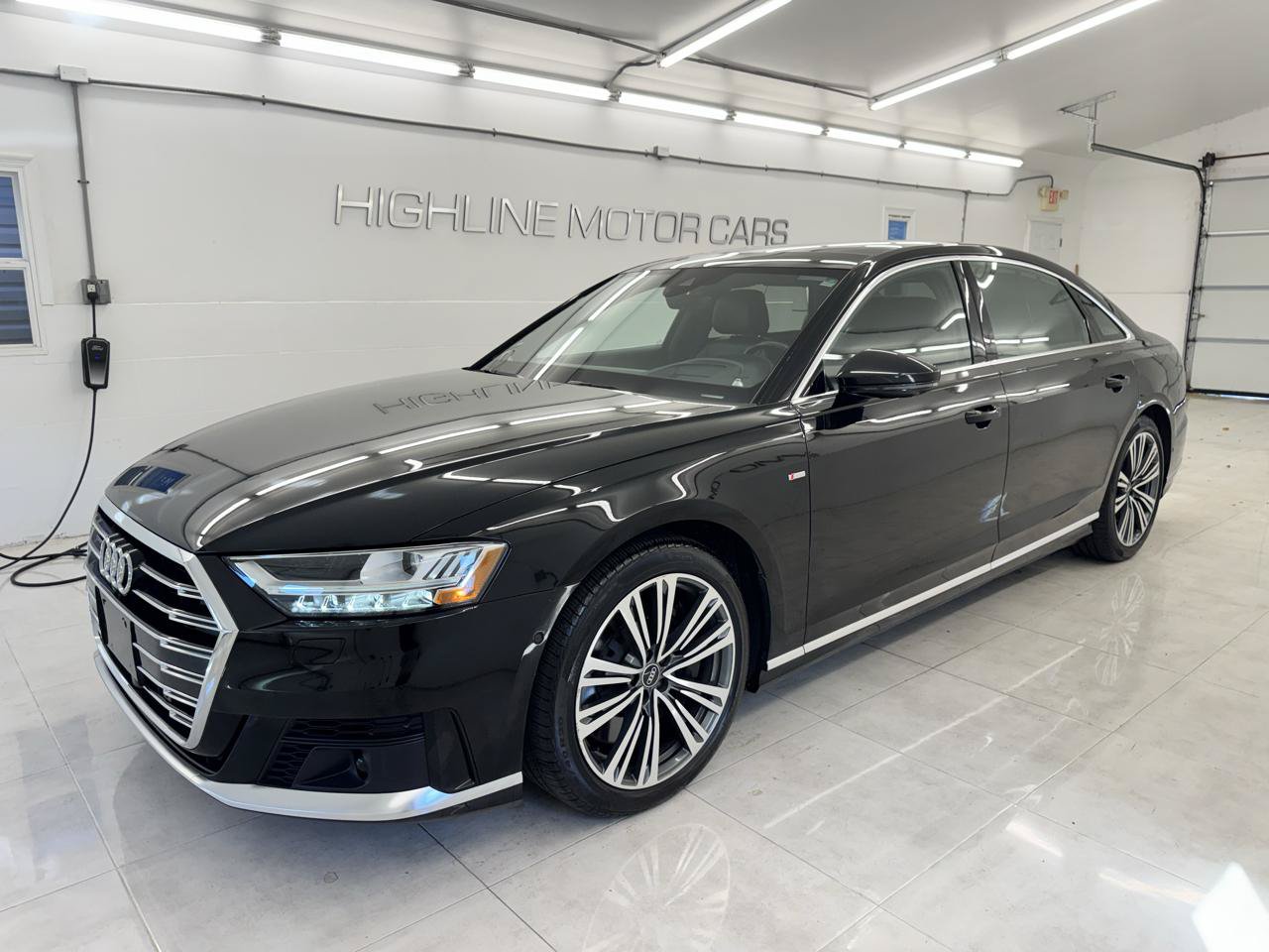 Used 2021 Audi A8 L 4.0T AWD/4WD image 1