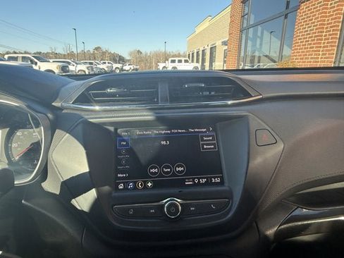Used 2022 Chevrolet TrailBlazer LS image 23