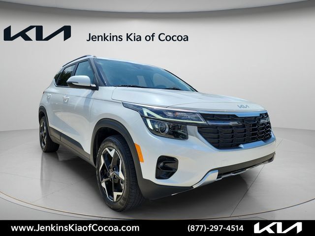 Certified 2025 Kia Seltos EX w/ EX Sunroof Package AWD/4WD image 2