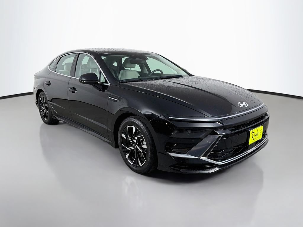 Used 2024 Hyundai Sonata SEL FWD image 4