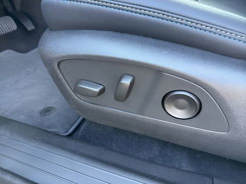 New 2026 Chevrolet Equinox EV LT image 22