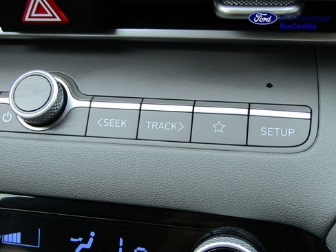 Used 2023 Hyundai Elantra SEL w/ Convenience Package FWD image 35