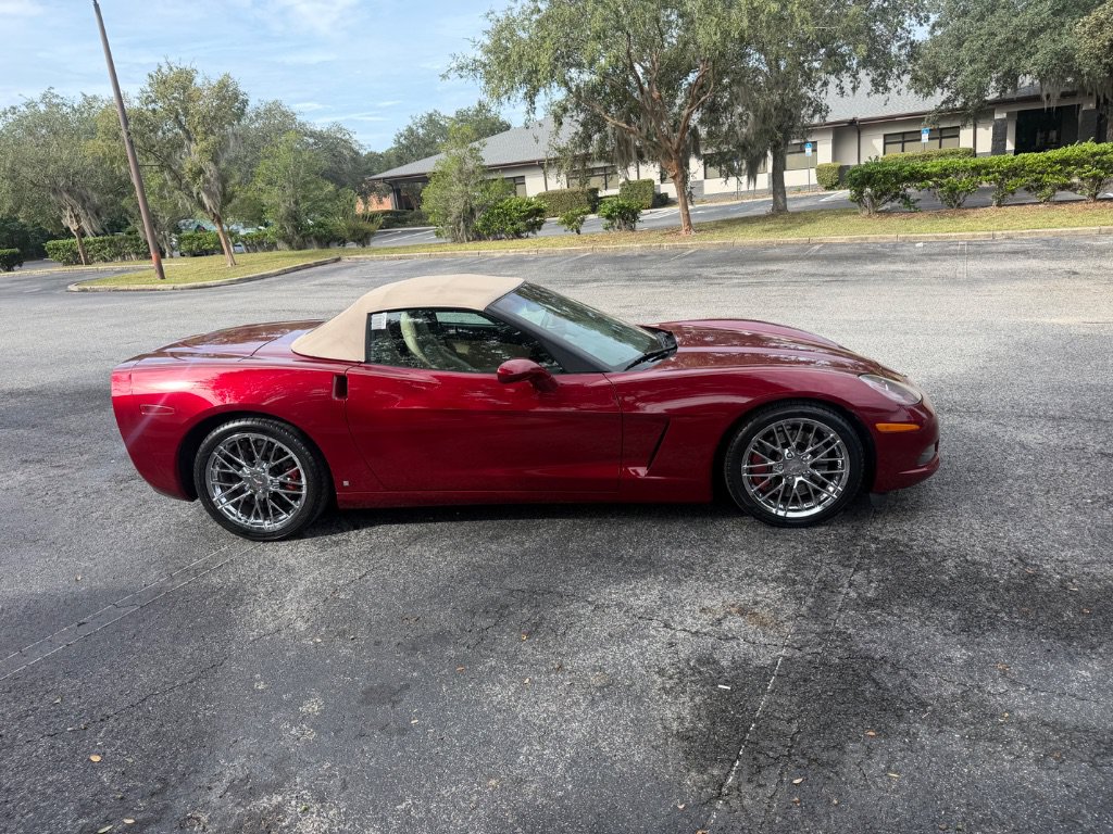 Used 2006 Chevrolet Corvette Convertible w/ Preferred Equipment Group RWD image 20