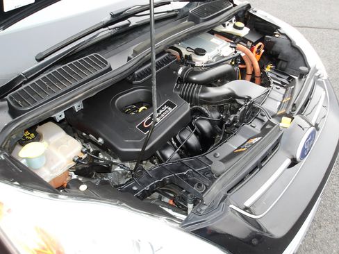 Used 2016 Ford C-MAX Energi SEL w/ Equipment Group 303A image 23