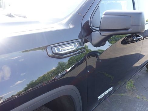 Used 2024 GMC Sierra 1500 Elevation AWD/4WD image 8